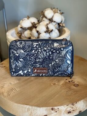 Sakroots Artist Circle Large Smartphone Clutch Wallet